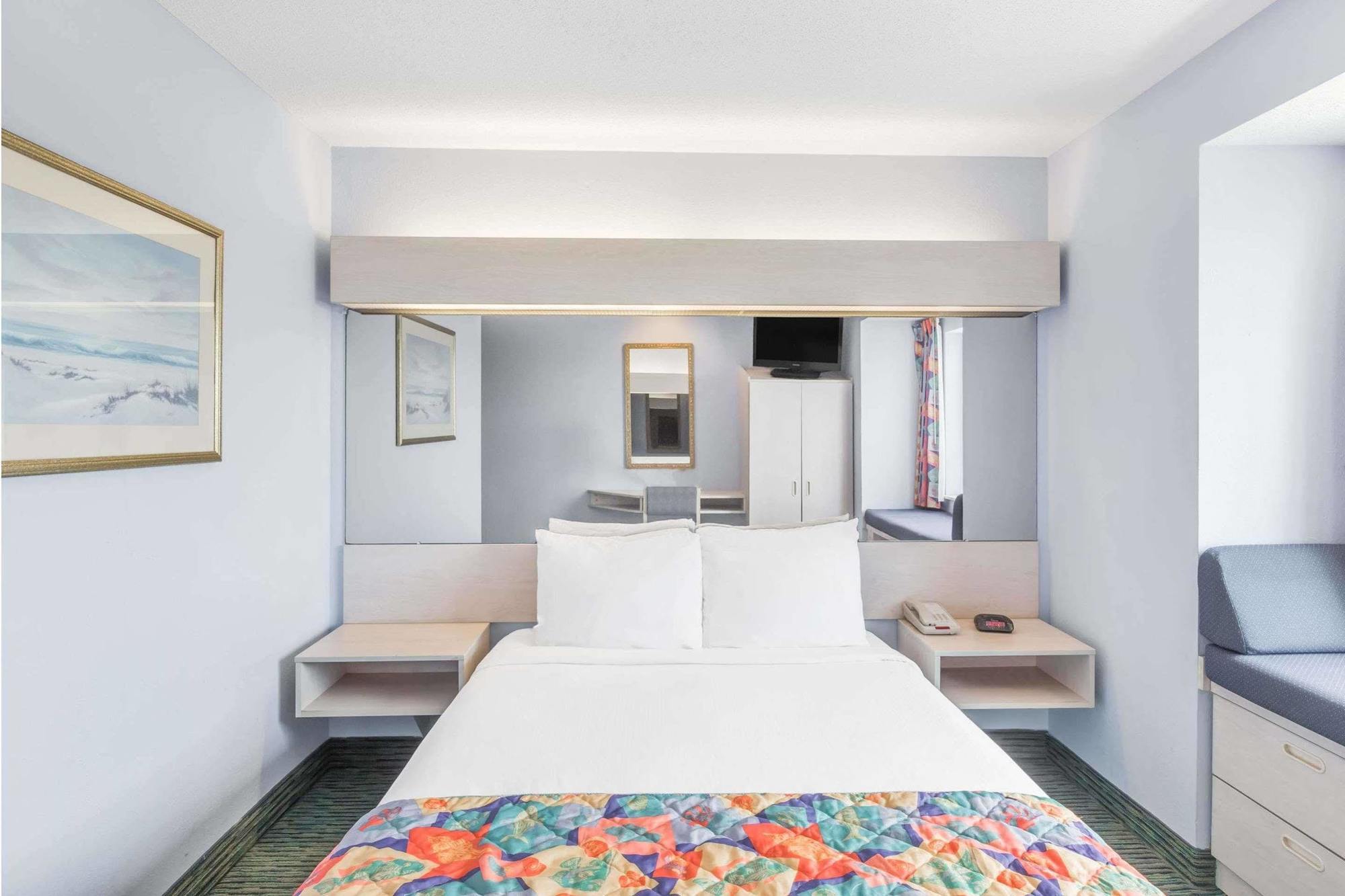 Microtel Inn & Suites By Wyndham كارولينا بيتش المظهر الخارجي الصورة