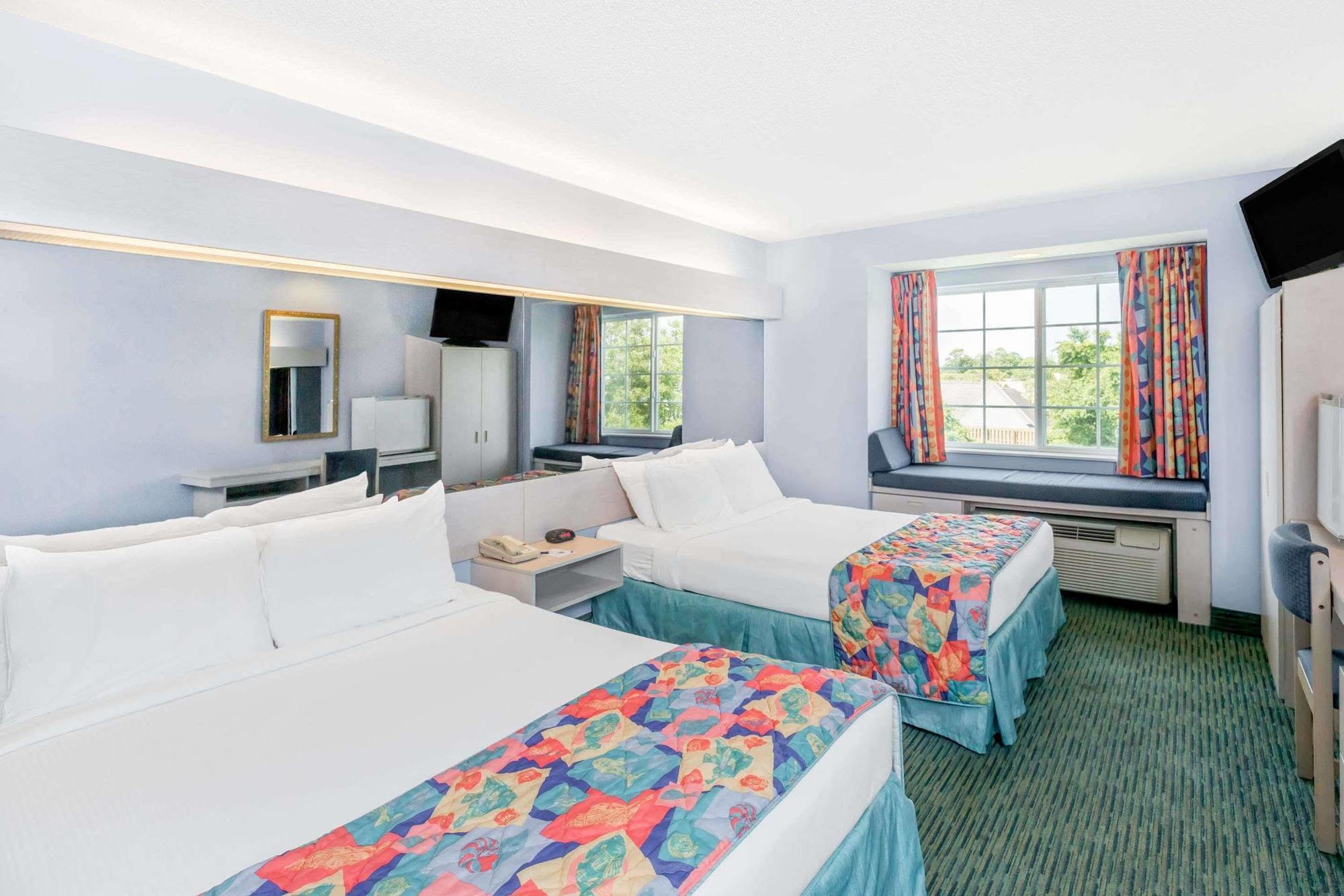 Microtel Inn & Suites By Wyndham كارولينا بيتش المظهر الخارجي الصورة