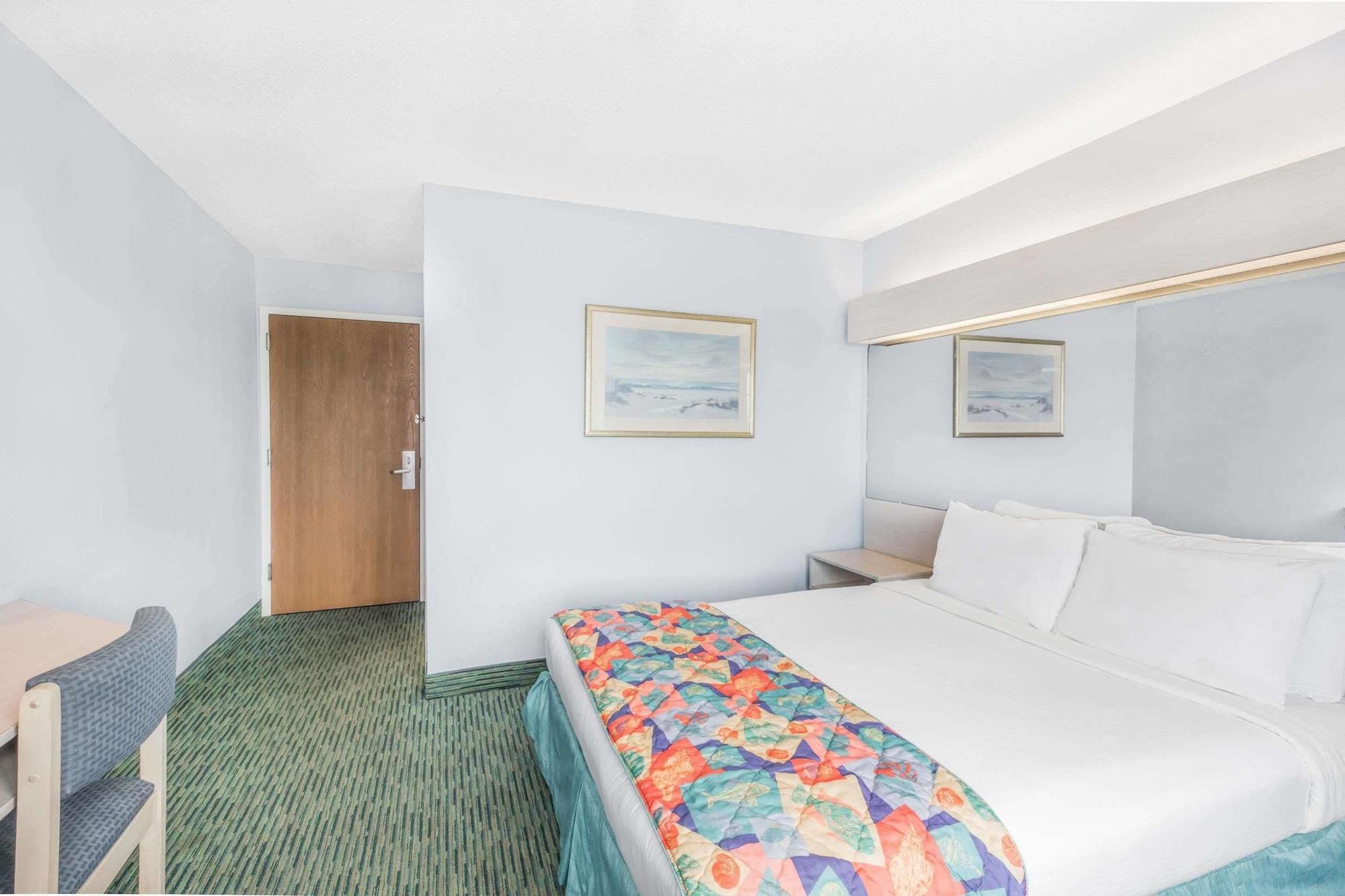 Microtel Inn & Suites By Wyndham كارولينا بيتش المظهر الخارجي الصورة