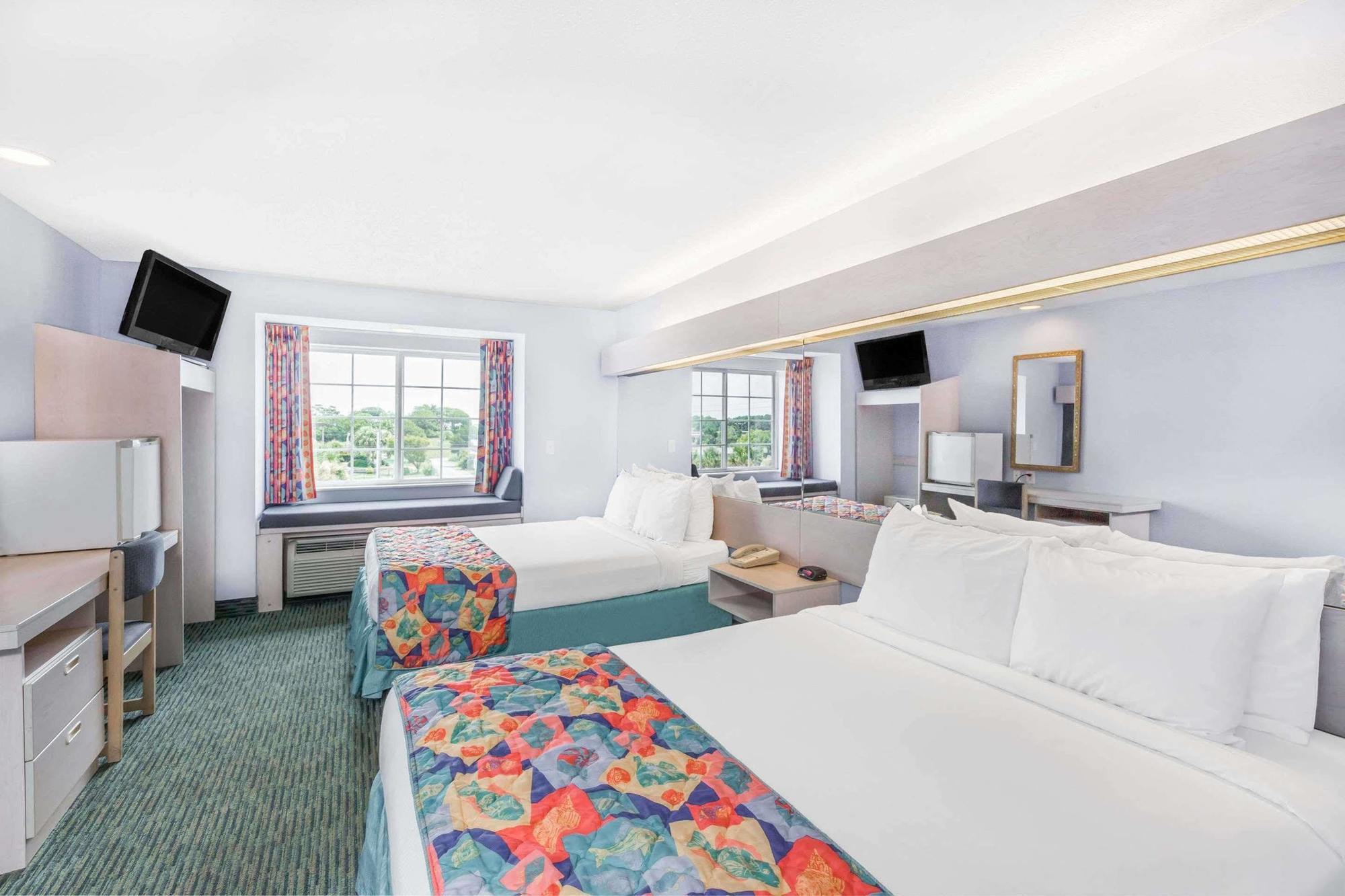 Microtel Inn & Suites By Wyndham كارولينا بيتش المظهر الخارجي الصورة